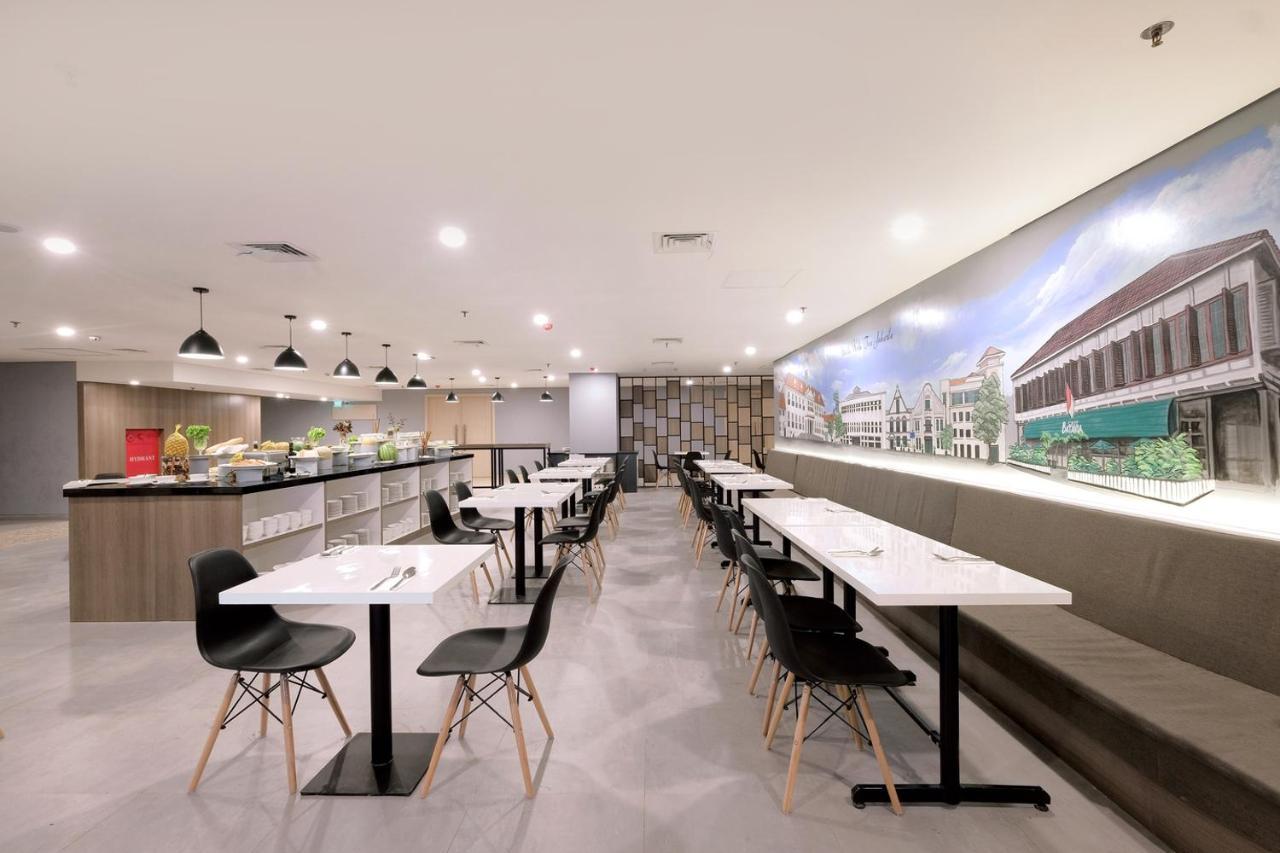 Azana Style Hotel Bandara Jakarta Tangerang Exterior photo