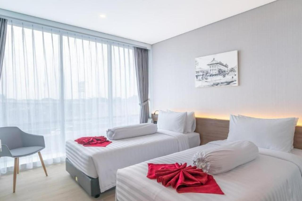 Azana Style Hotel Bandara Jakarta Tangerang Exterior photo